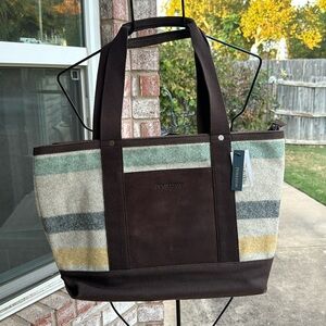NWT Pendleton Glacier Striped Zip Top Shoulder Tote Bag